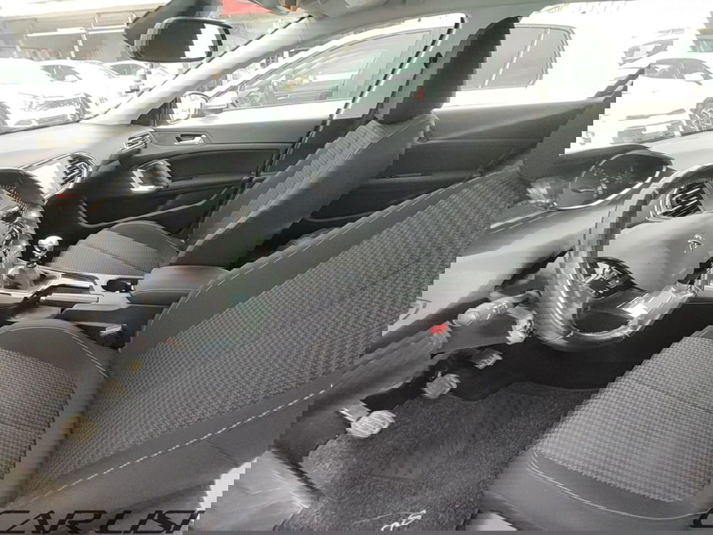 Peugeot 308 usata a Foggia (7)