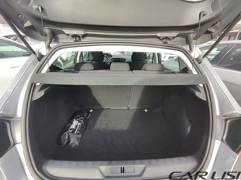 Peugeot 308 usata a Foggia (9)