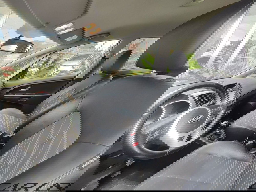 Kia Venga usata a Foggia (6)