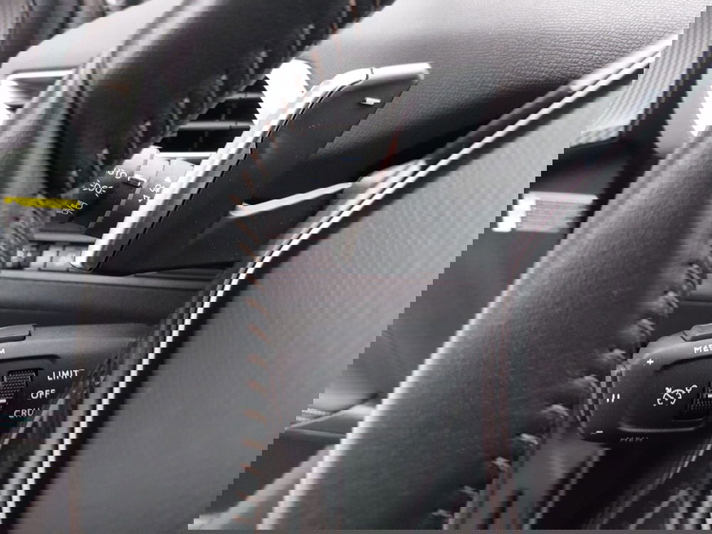 Peugeot 3008 usata a Pavia (11)
