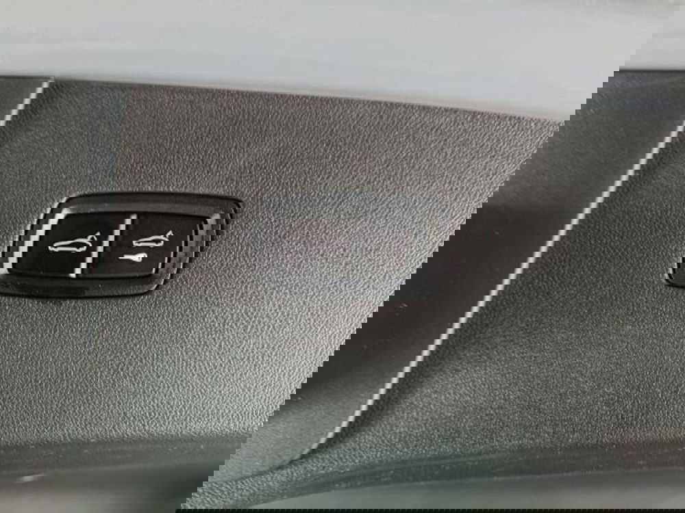 Porsche Cayenne Coupé usata a Teramo (17)