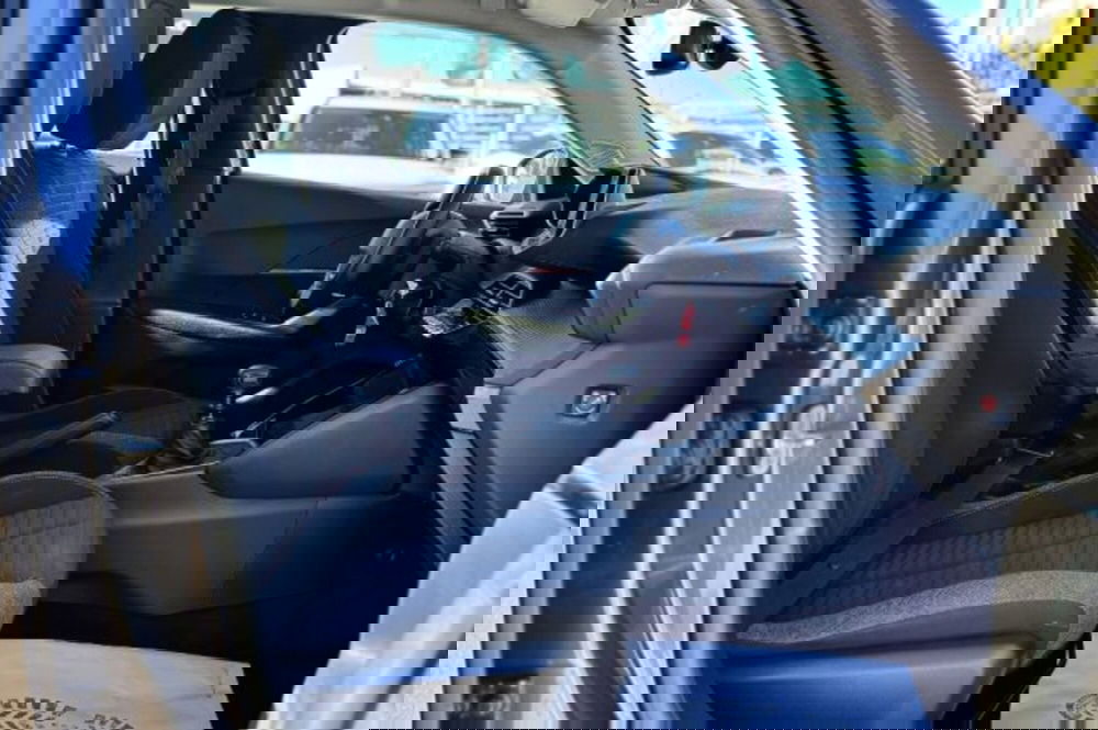 Peugeot 2008 usata a Latina (8)