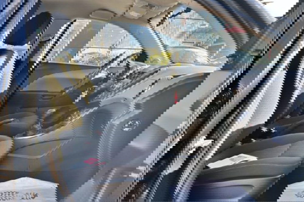 Chevrolet Aveo usata a Latina (8)