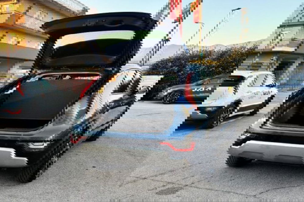 Kia Niro usata a Latina (7)