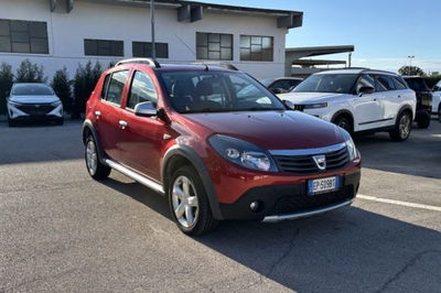 Dacia Sandero Stepway 1.5 dCi 90CV del 2012 usata a Fondi