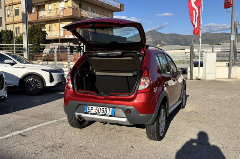 Dacia Sandero usata a Latina (7)