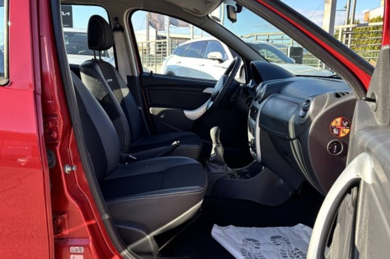 Dacia Sandero usata a Latina (8)