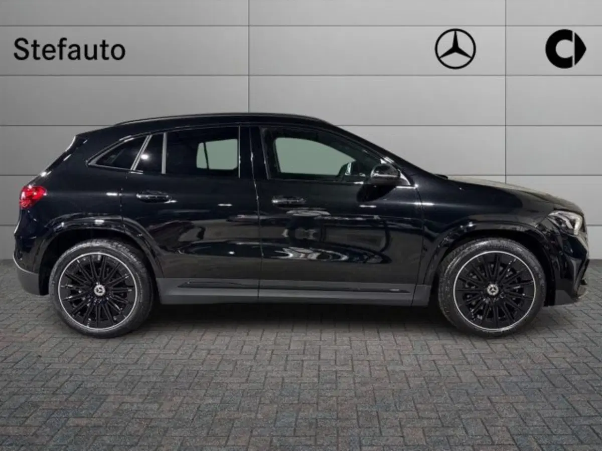 Mercedes-Benz GLA SUV nuova a Bologna (2)