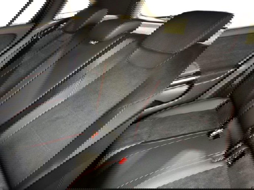 Mercedes-Benz GLA SUV nuova a Bologna (9)