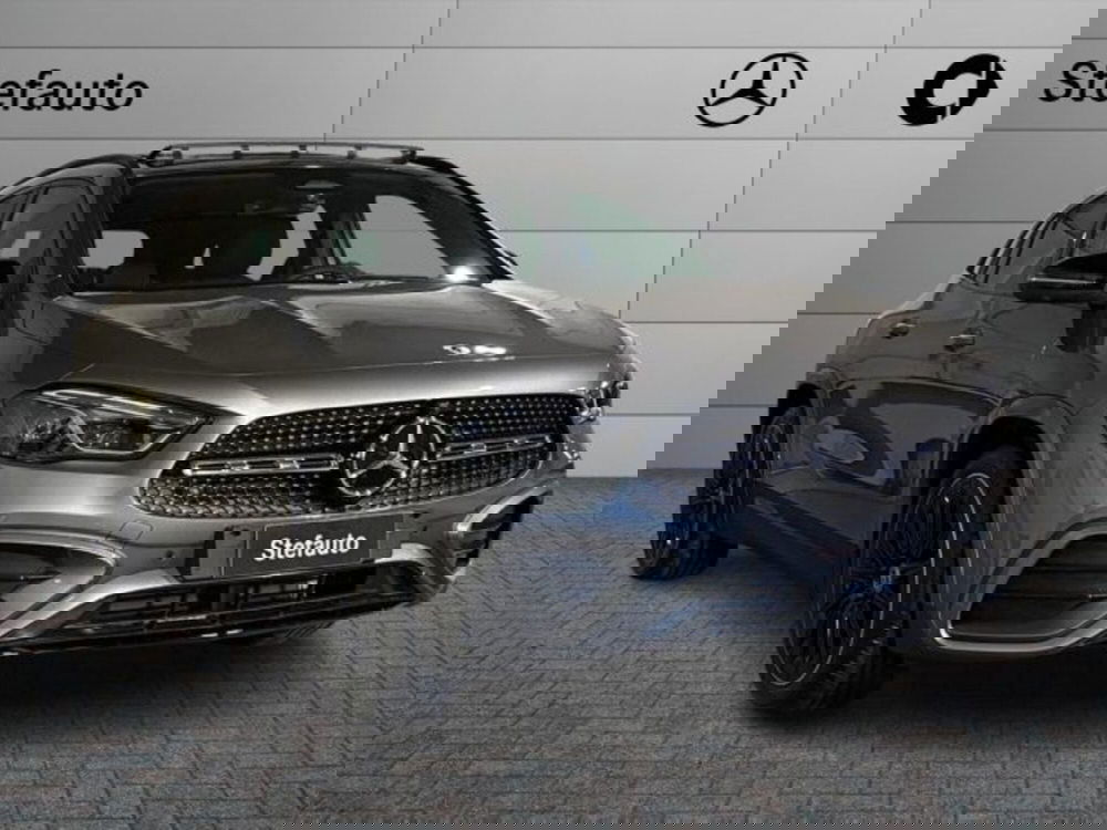 Mercedes-Benz GLA SUV nuova a Bologna