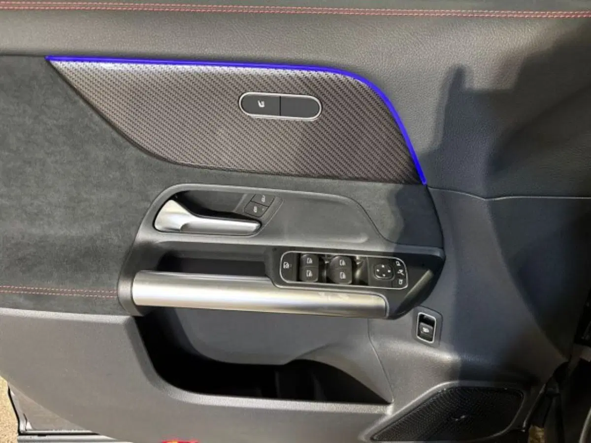 Mercedes-Benz GLA SUV nuova a Bologna (10)