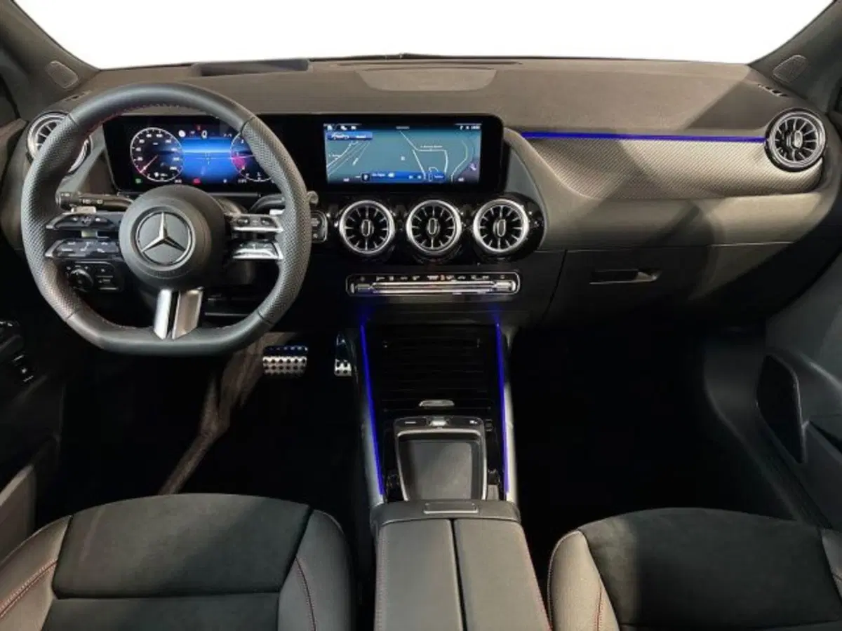 Mercedes-Benz GLA SUV nuova a Bologna (13)