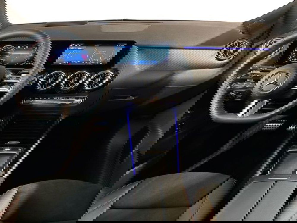 Mercedes-Benz GLA SUV nuova a Bologna (13)