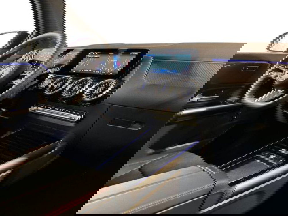 Mercedes-Benz GLA SUV nuova a Bologna (15)