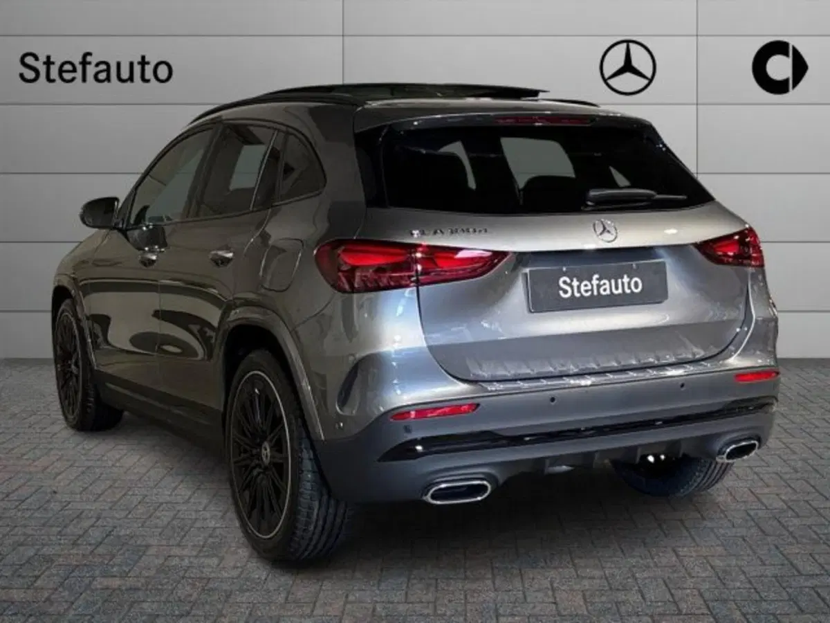 Mercedes-Benz GLA SUV nuova a Bologna (5)