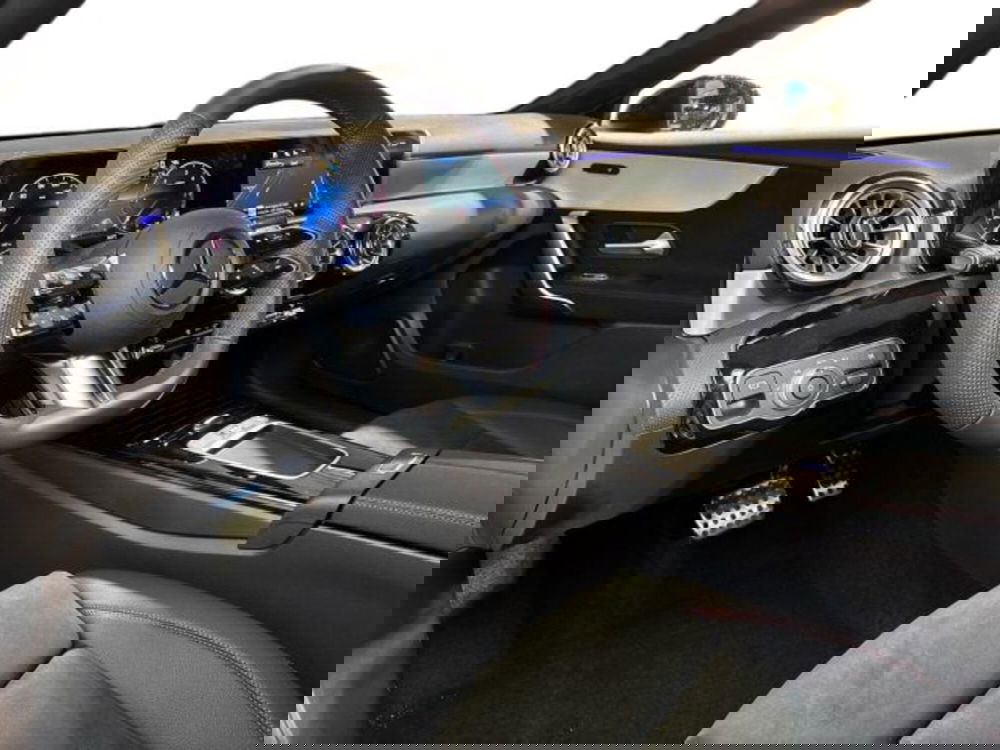 Mercedes-Benz Classe A nuova a Bologna (11)