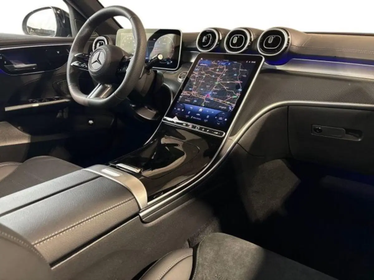 Mercedes-Benz Classe C nuova a Bologna (15)