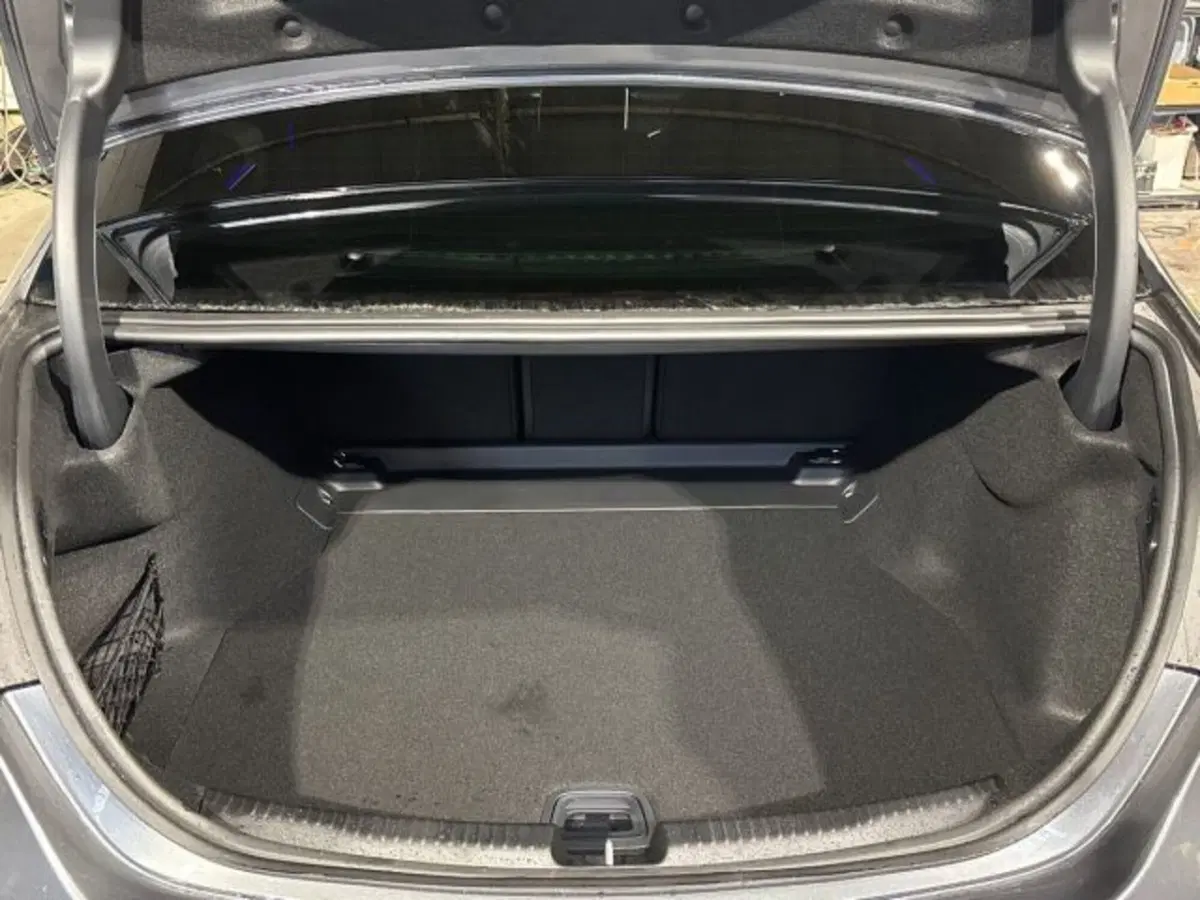 Mercedes-Benz Classe C nuova a Bologna (7)