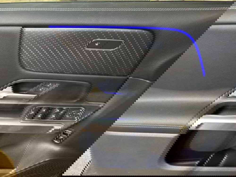Mercedes-Benz GLB nuova a Bologna (10)