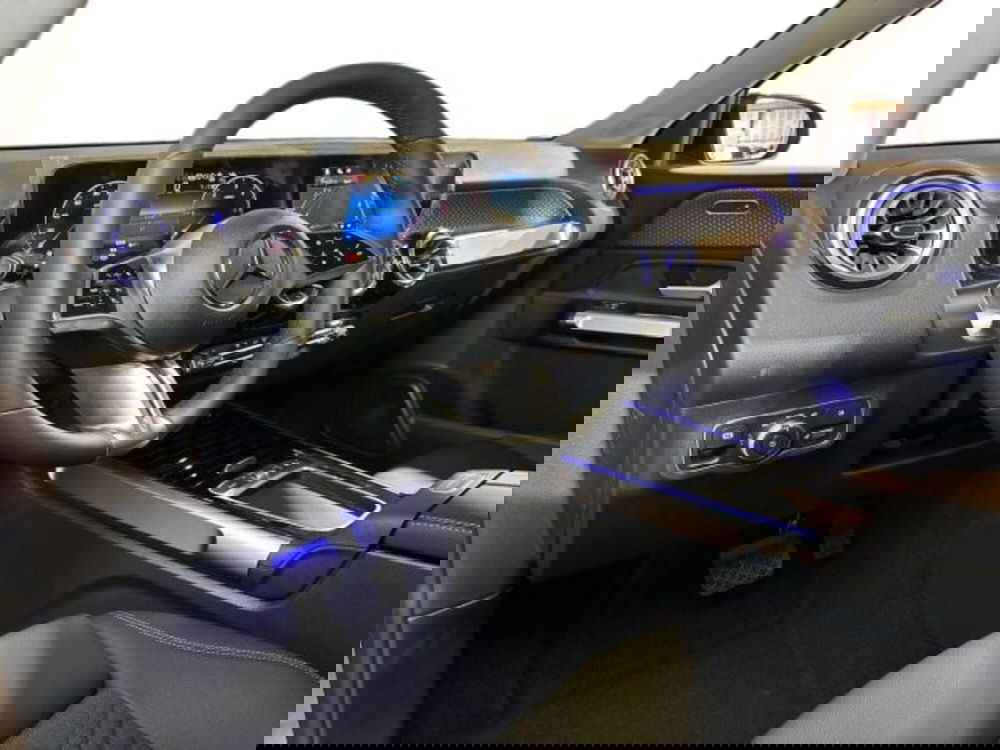 Mercedes-Benz GLB nuova a Bologna (11)