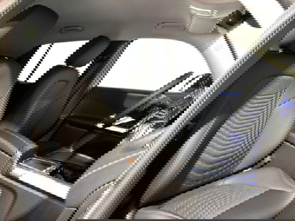 Mercedes-Benz GLB nuova a Bologna (16)