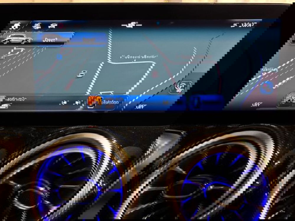 Mercedes-Benz GLB nuova a Bologna (17)