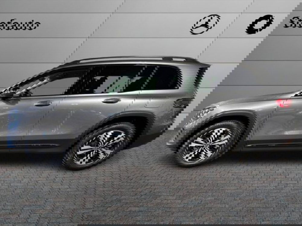 Mercedes-Benz GLB nuova a Bologna (3)