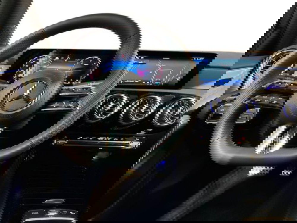 Mercedes-Benz Classe A nuova a Bologna (14)