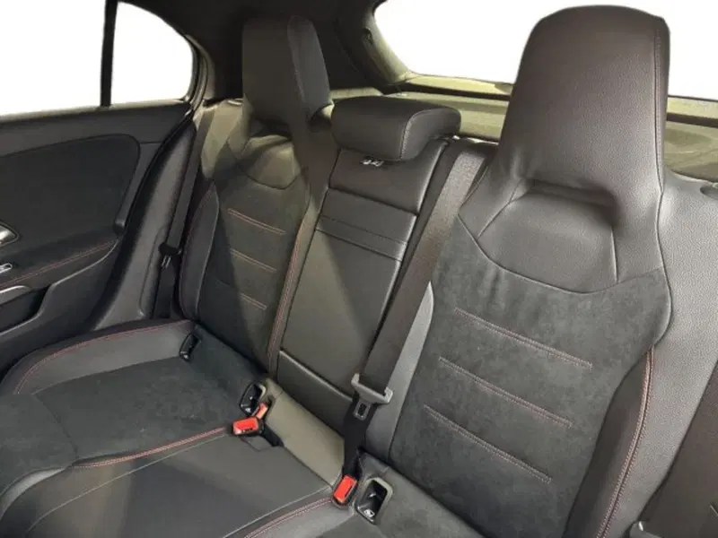 Mercedes-Benz Classe A nuova a Bologna (7)