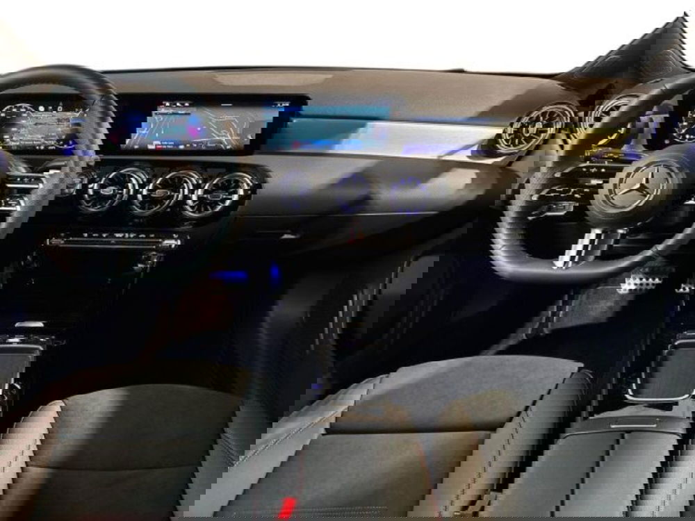 Mercedes-Benz Classe A nuova a Bologna (13)