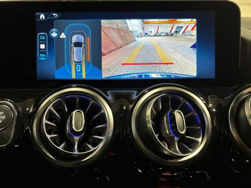 Mercedes-Benz GLA SUV nuova a Bologna (3)