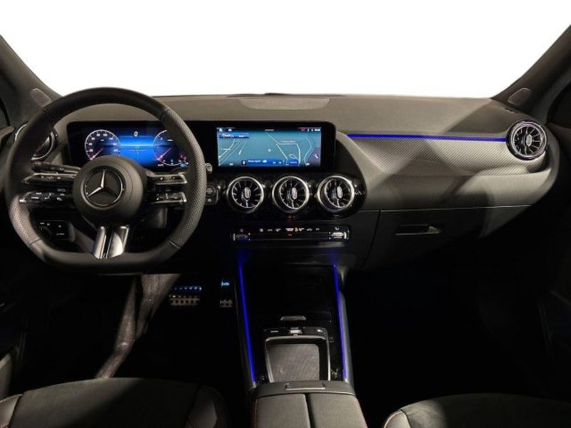 Mercedes-Benz GLA SUV nuova a Bologna (4)
