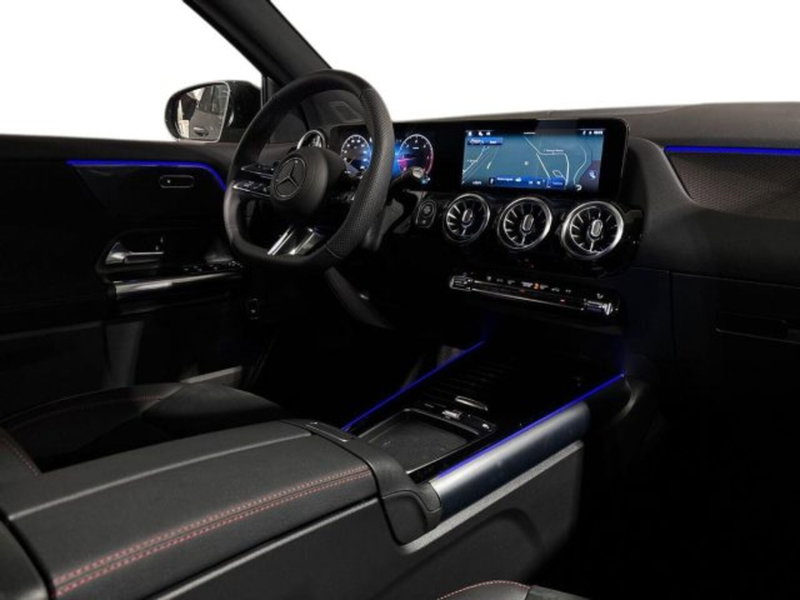 Mercedes-Benz GLA SUV nuova a Bologna (6)