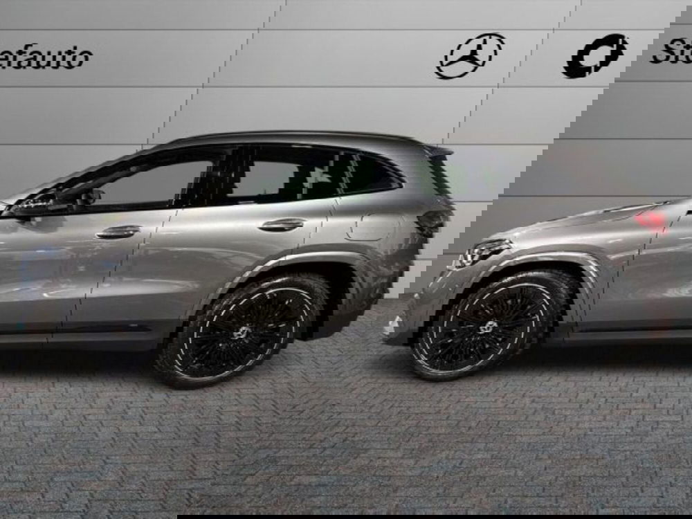 Mercedes-Benz GLA SUV nuova a Bologna (3)