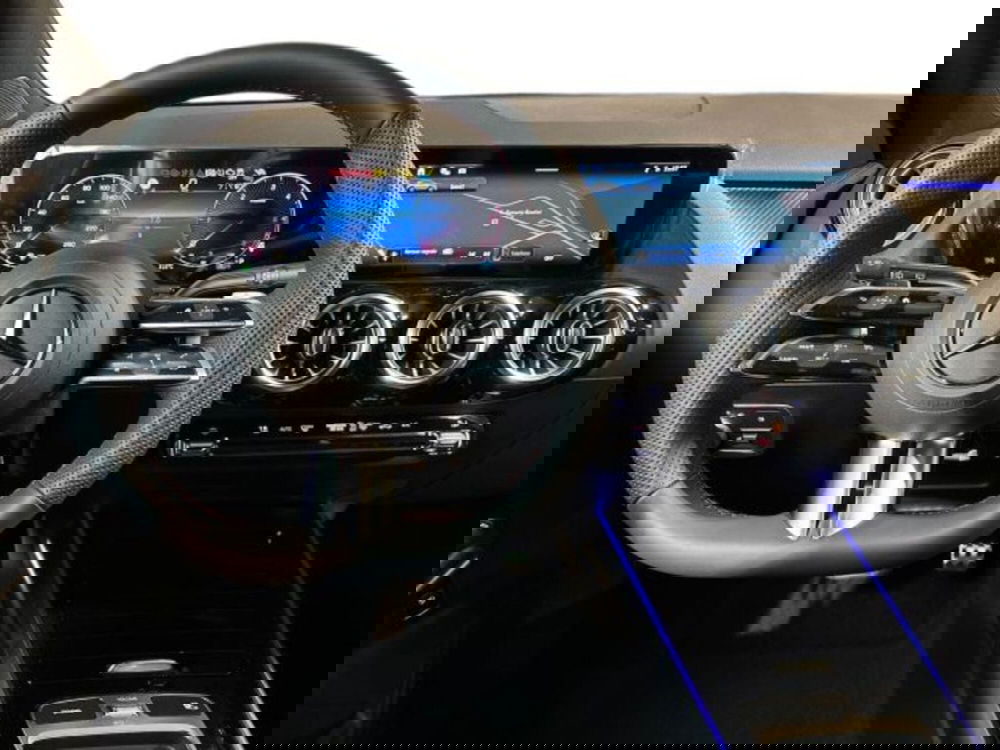 Mercedes-Benz GLA SUV nuova a Bologna (14)