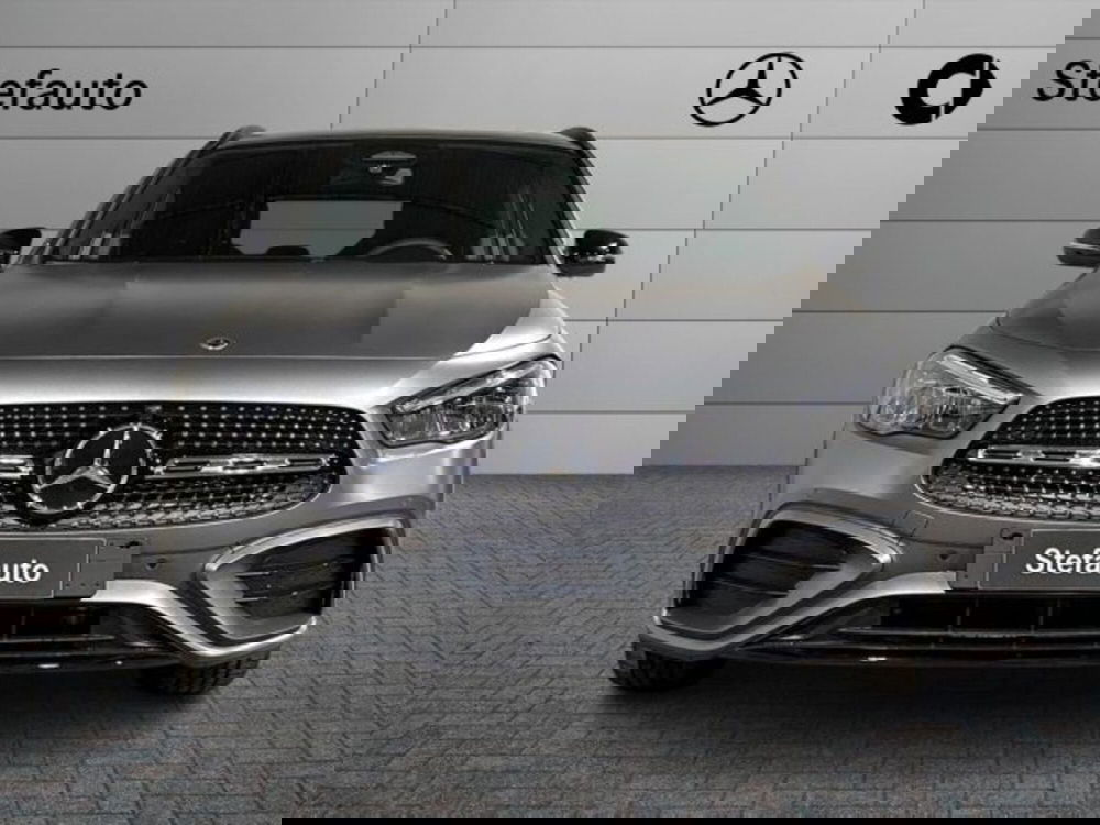 Mercedes-Benz GLA SUV nuova a Bologna (4)