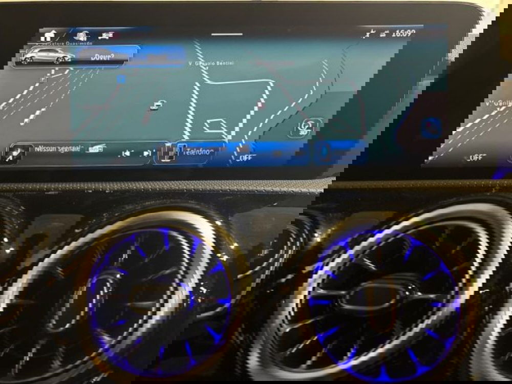 Mercedes-Benz Classe A nuova a Bologna (17)