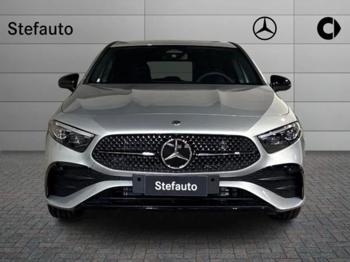 Mercedes-Benz Classe A nuova a Bologna (4)