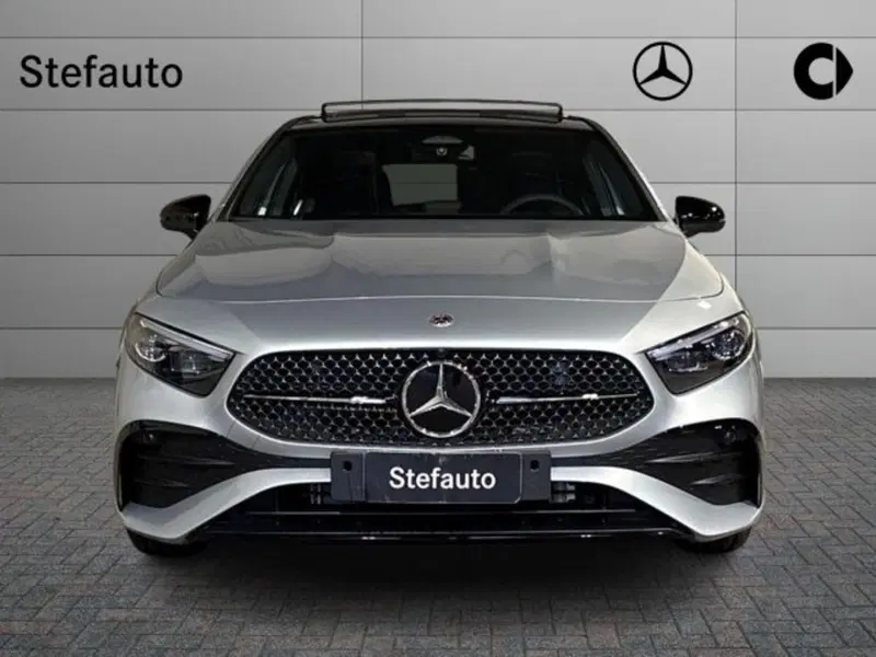 Mercedes-Benz Classe A nuova a Bologna (4)