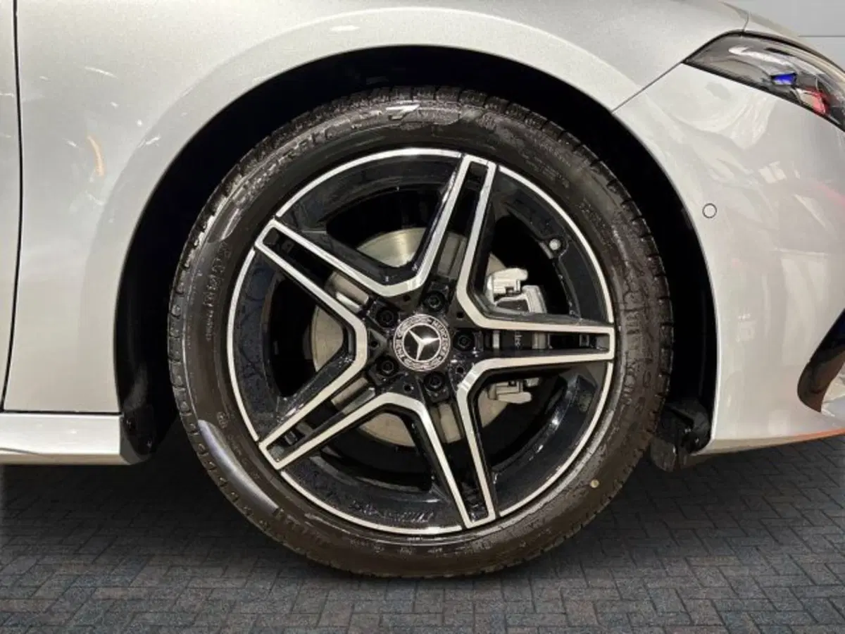 Mercedes-Benz Classe A nuova a Bologna (8)