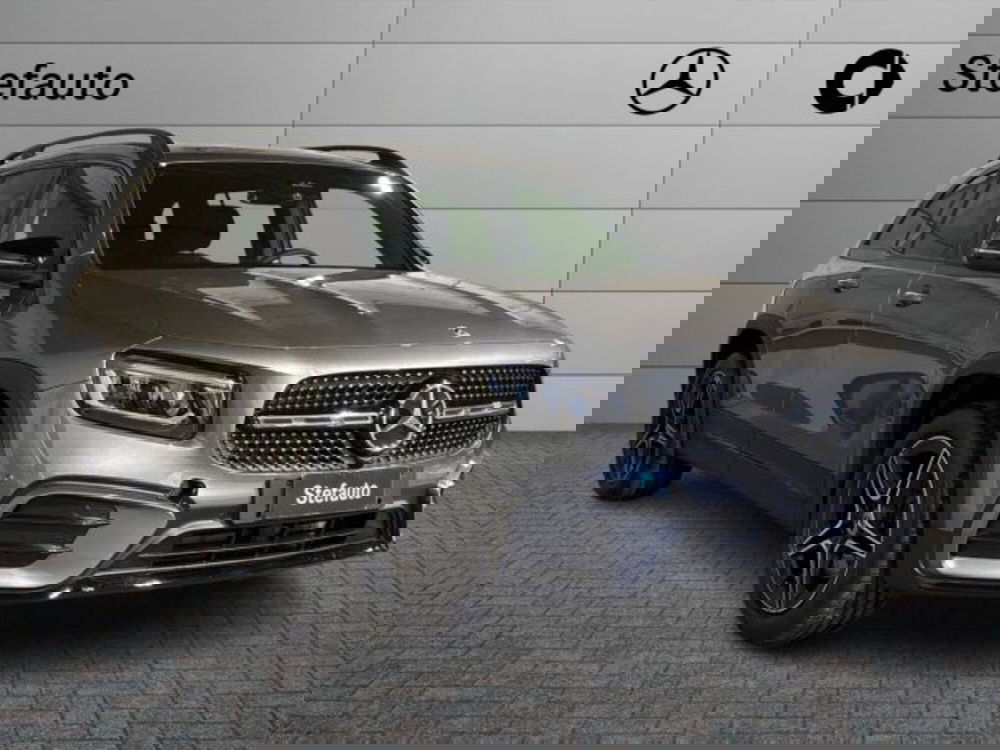 Mercedes-Benz GLB nuova a Bologna