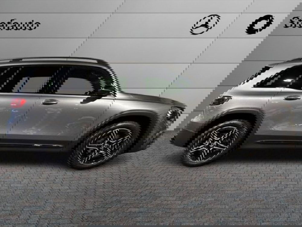 Mercedes-Benz GLB nuova a Bologna (2)