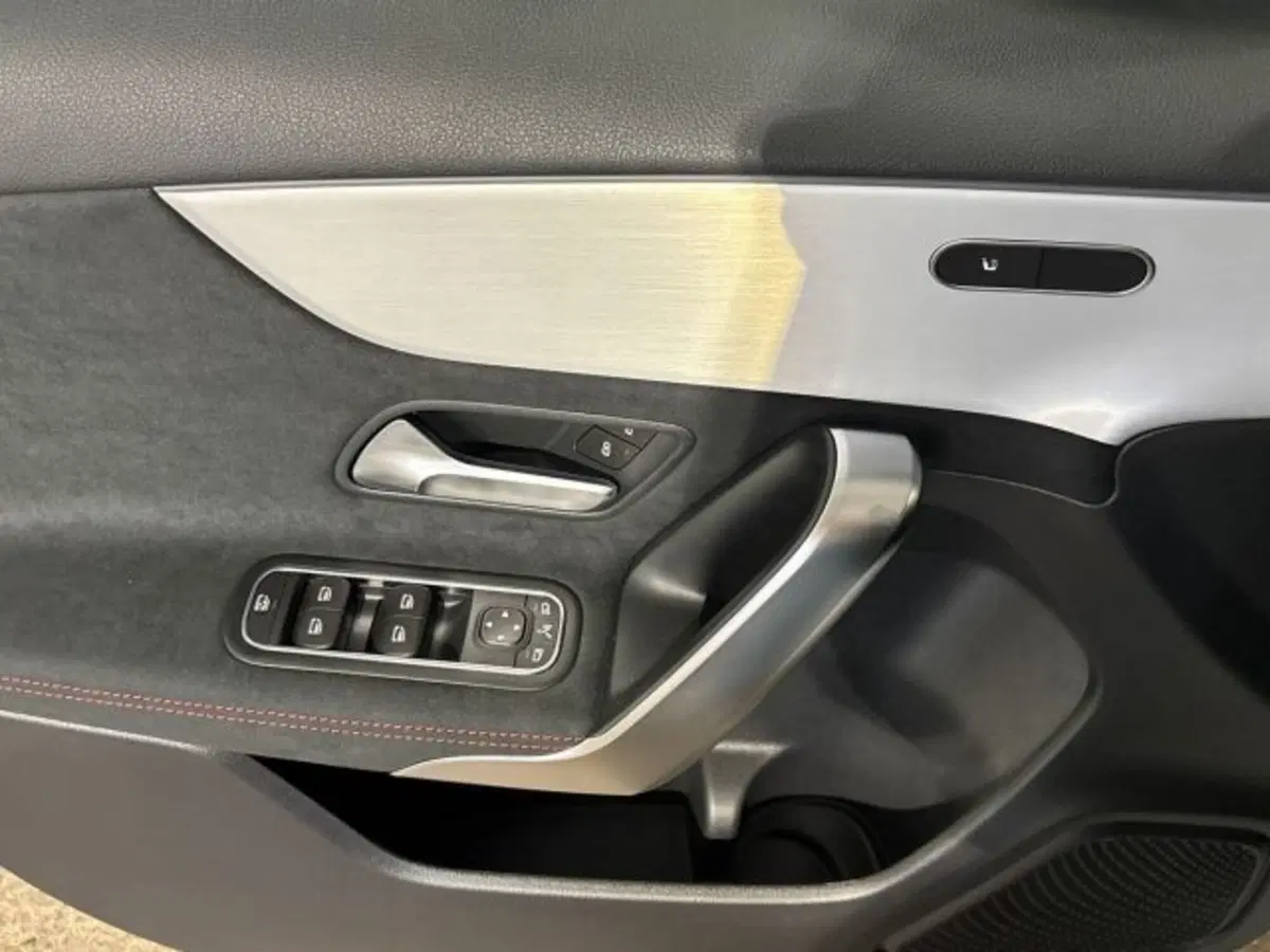 Mercedes-Benz Classe A nuova a Bologna (10)