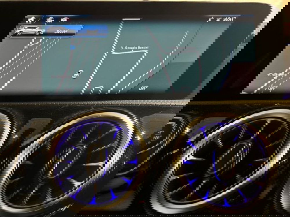 Mercedes-Benz Classe A nuova a Bologna (17)