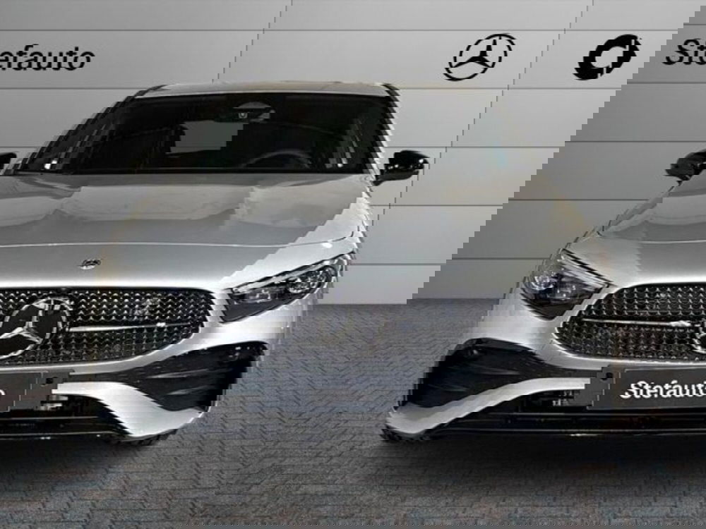 Mercedes-Benz Classe A nuova a Bologna (4)