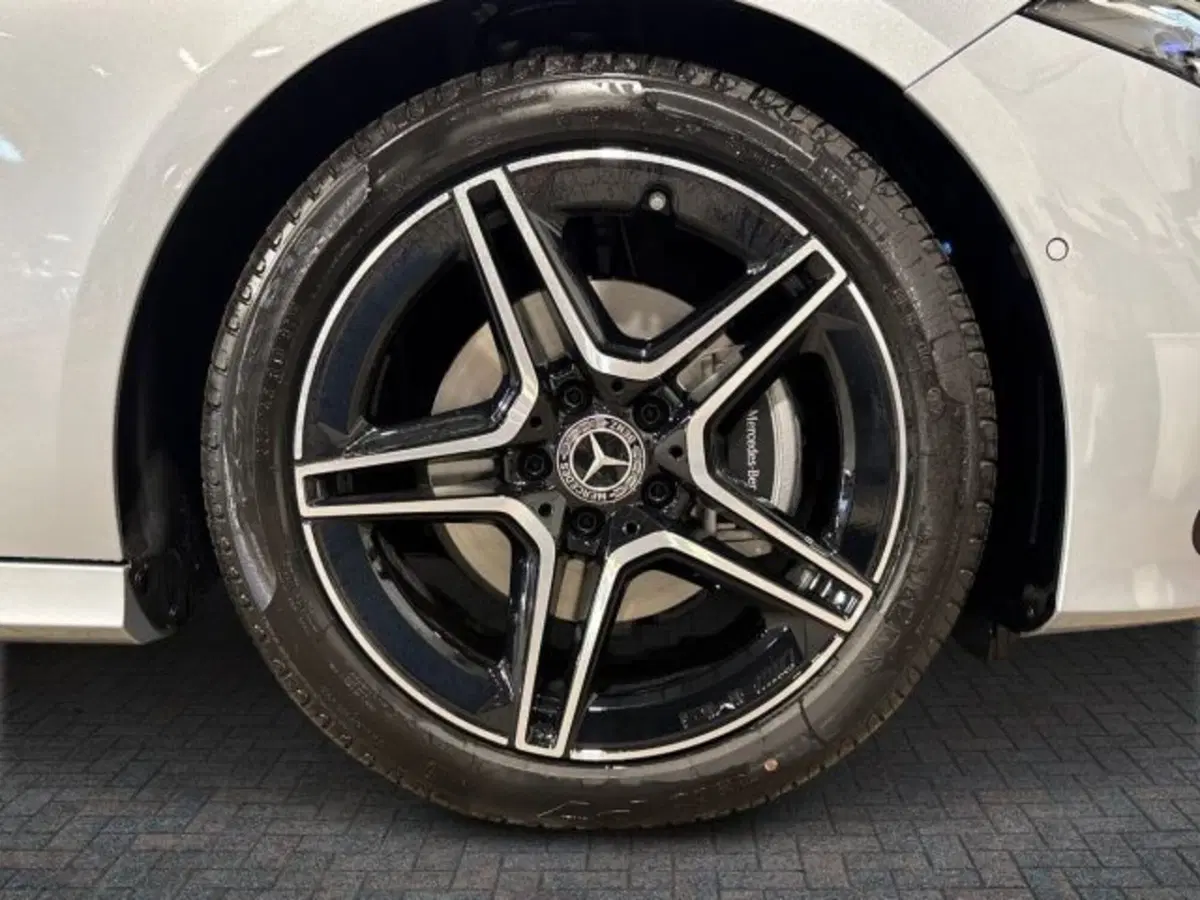 Mercedes-Benz Classe A nuova a Bologna (8)