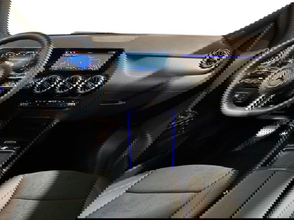 Mercedes-Benz GLA SUV nuova a Bologna (13)