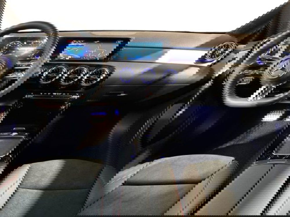 Mercedes-Benz Classe A nuova a Bologna (13)