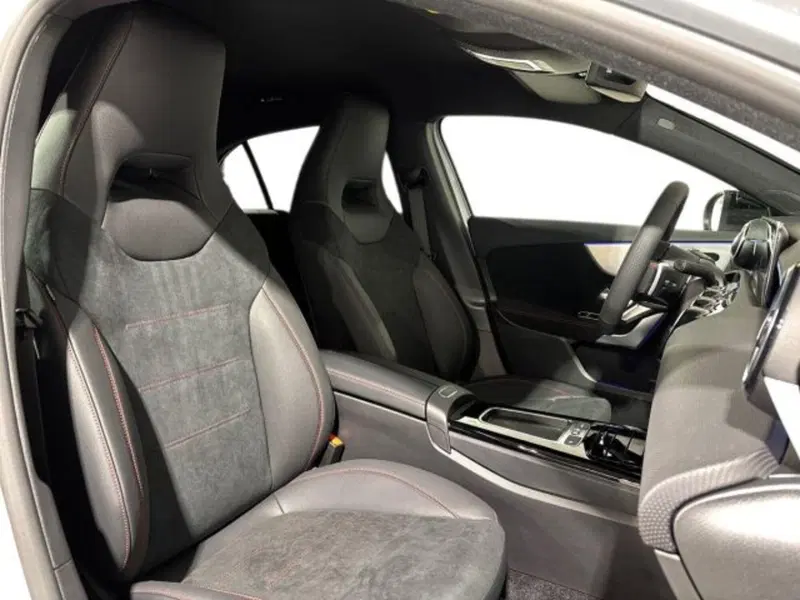 Mercedes-Benz Classe A nuova a Bologna (16)