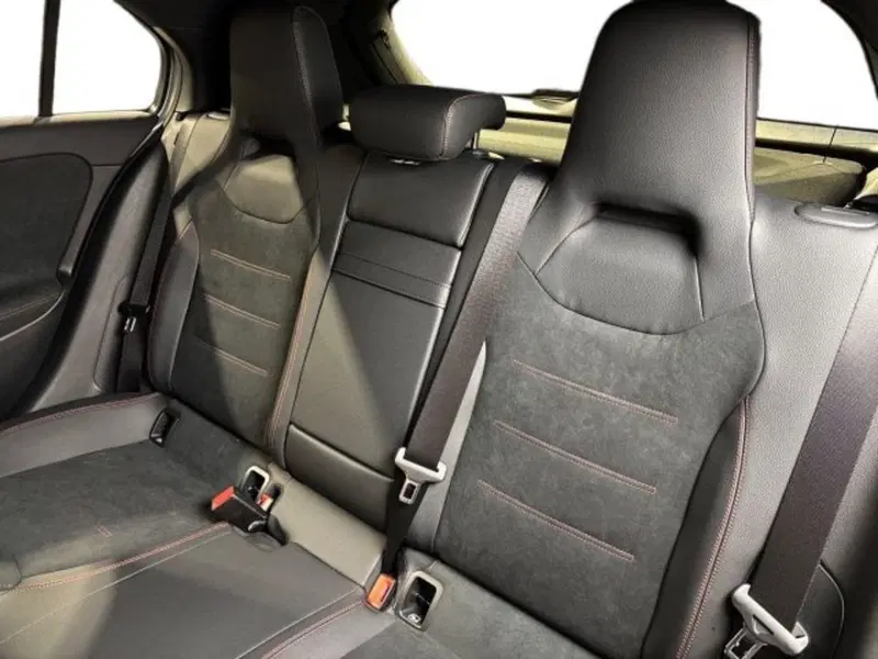 Mercedes-Benz Classe A nuova a Bologna (9)